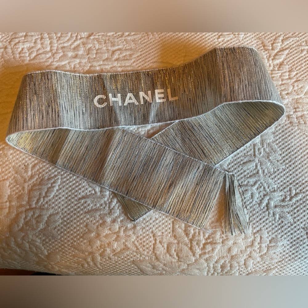 Chanel box (empty) - Picture 7 of 11